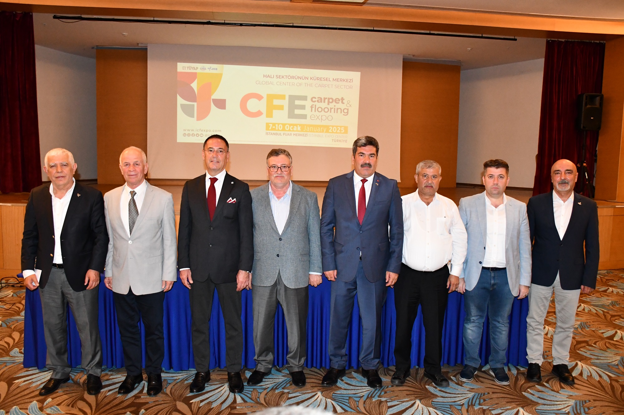 Sektörün büyümesi ve gelişmesi için gerekli desteği vereceğiz

Gaziantep sanayisi ve ekonomisi için halı sektörünün büyük önem taşıdığını dile getiren Gaziantep Halıcılar ve Dokumacılar Odası Başkanı Mehmet Törer de sektörün gelişimine katkı sağlayacak her türlü organizasyonun içerisinde yer alacaklarını ifade ettiler. 2025 yılında gerçekleştirilecek olan CFE Halı ve Yer Kaplamaları Fuarı’yla ilgili lansmanın ardından katılımcılar fuarla ilgili beklentilerini dile getirerek dilek ve temennilerde bulundu.