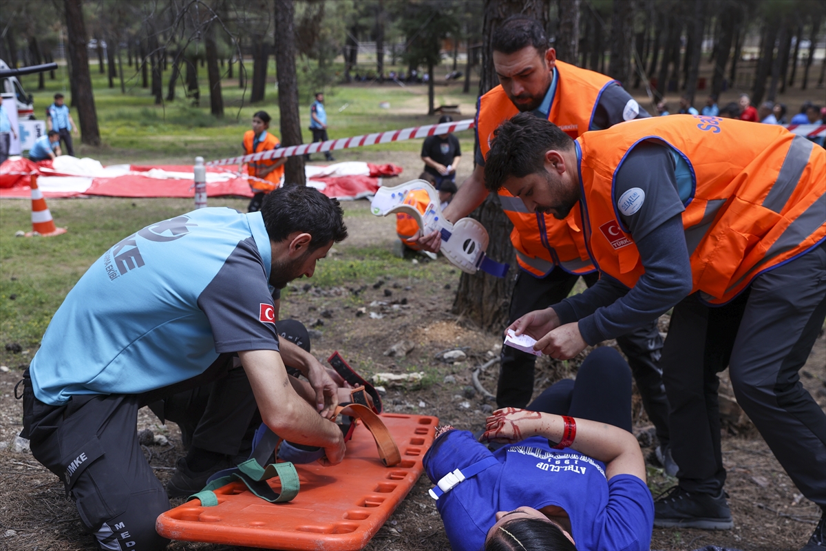 Gaziantep İl Sağlık Müdürü Dr. Beytullah Şahin, AA muhabirine, Gaziantep'in deprem bölgesinde olduğunu hatırlattı.