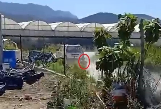 Sürükleme olayı jandarmanın şüpheliyi gözaltına almasıyla sona ererken, görüntüler sosyal medyada tepki topladı.