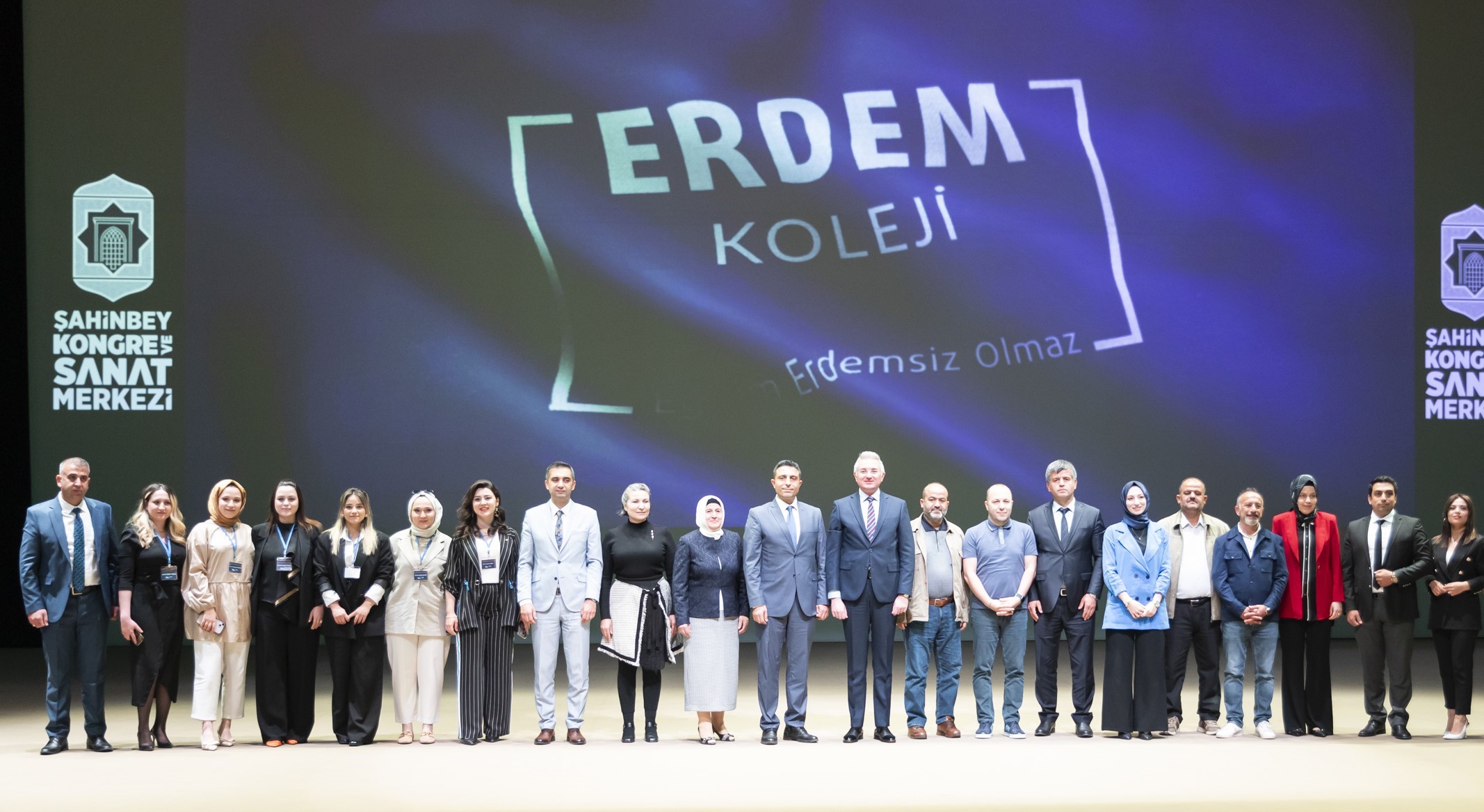 Gaziantep Erdem Koleji’nde PDR’ye Vizyon Katan Sempozyum