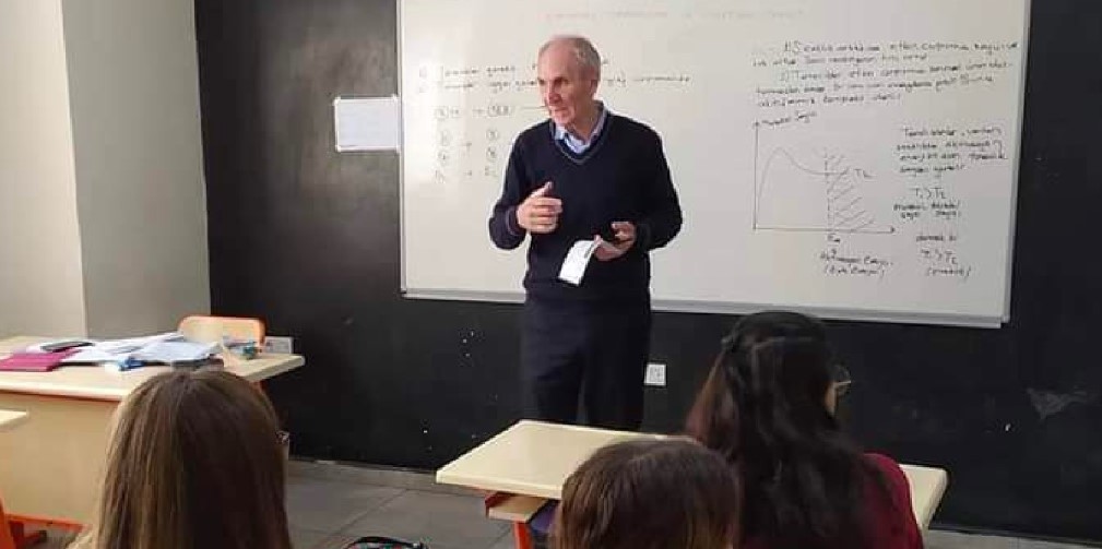 Yalçın, bugün yaşanan acıların, dünün ihmal ve umursamazlığının sonucu olduğunu ifade etti. Yalçın, yarın yaşanması istenmeyen acıların da bugünkü ilgisizliğin sonucu olmaması temennisinde bulundu.