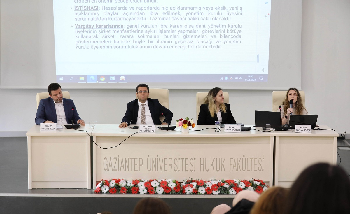 Gaün Hukuk Fakültesi̇nde Panel Düzenlendi̇ 