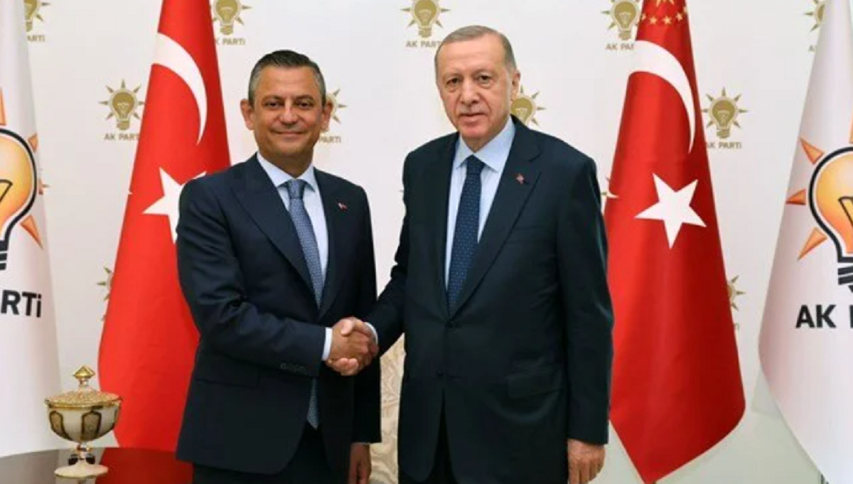 8 Yıl Sonra Ilk Görüşme Erdoğan Ile Özel Görüşmesi Başladı (1)