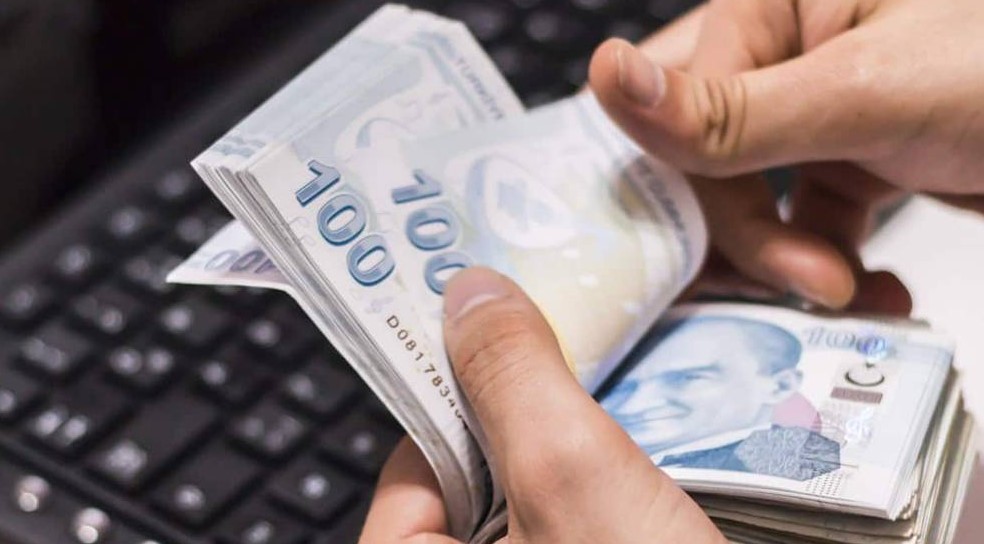 AYLIK ENFLASYON ORANLARI BELİRLENDİ
SSK ve Bağ-Kur emeklileri için aylık enflasyon rakamları netleşti. TÜİK, nisan ayı enflasyon verilerini açıkladı. Bu, 4 aylık enflasyon dönemi sonucunda 16 milyon emeklinin Temmuz ayı için zam hesaplarını değiştirdi.
