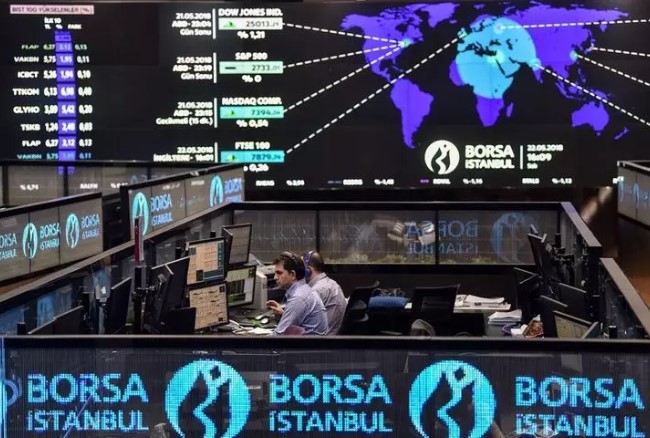 EN ÇOK KAYBETTİRENLER LİSTESİNDE DİĞER HİSSELER
Haftanın kayıpları arasında ise Birlik Varlık Yönetim, Beşiktaş, Akenerji, Creditwest Faktoring, Edip Gayrimenkul, Rönesans Gayrikmenkul, Birleşim Mühendislik, Kuştur, Trend GMYO ve Odine Teknoloji dikkat çekiyor.
