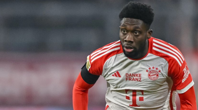 MUCİZE GOLÜYLE GÜNDEME OTURDU!

Bugün attığı eşsiz golle Alphonso Davies, adını bir kez daha dünya futbol tarihine yazdırdı. Olağanüstü yetenekleriyle tanınan genç oyuncu, sahadaki performansıyla milyonları kendine hayran bırakıyor. Attığı golle sosyal medyada da büyük yankı uyandıran Davies, futbolseverlerin ve spor otoritelerinin dikkatini bir kez daha üzerine çekti.