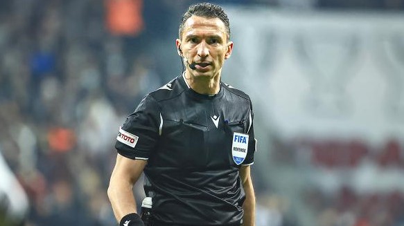 KARŞILAŞMANIN HAKEMİ BELLİ OLDU

Trendyol Süperlig’in 36. Haftasında oynanacak Adana Demirspor – Gaziantep FK karşılaşmasının hakemi ise belli oldu. Özellikle Gaziantep FK için son derece kritik bir karşılaşma olarak görülen bu maçın hakemi Abdulkadir Bitigen oldu.
