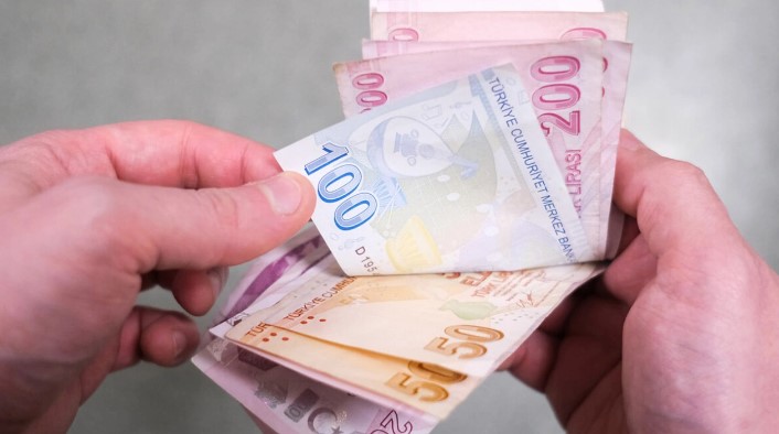 YENİ DESTEKLERİN HAYATA GEÇİRİLMESİ
Çalışma Bakanı Vedat Işıkhan’ın açıkladığı 6 maddelik destek planının bazıları için Meclis süreci gerekli iken, yönetmelik ile düzenlenen destekler hızlıca uygulanabilir. Cumhurbaşkanının onayıyla 2024 yıl sonuna kadar çözüme kavuşturulması planlanıyor.
