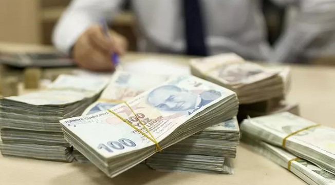 ING BANK
ING Bank, emekli maaşını ING'ye taşıyanlara toplamda 18.000 TL'ye varan promosyon fırsatı sunuyor:
10.000 TL’ye kadar maaş alanlara 6.250 TL
10.000 TL - 15.000 TL arası maaş alanlara 10.000 TL
15.000 TL - 20.000 TL arası maaş alanlara 12.500 TL
20.000 TL ve üzeri maaş alanlara 15.000 TL
Ayrıca, otomatik fatura talimatı verenlere 3.000 TL ek promosyon ödemesi yapılıyor.
