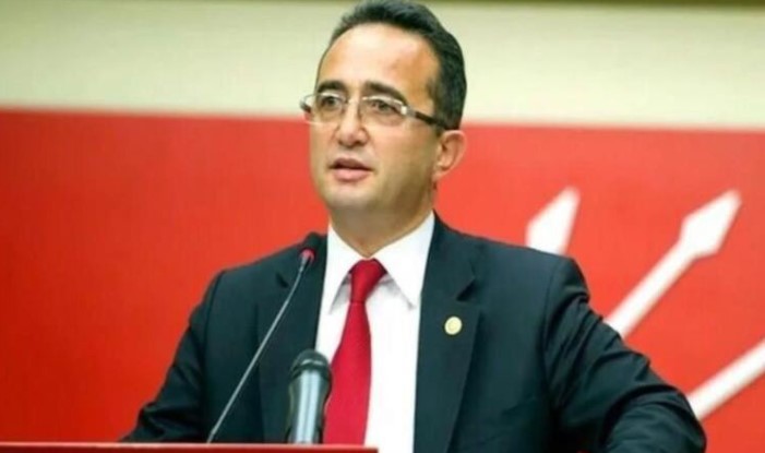 BÜLENT TEZCAN’IN SAĞLIK DURUMU NASIL?
Bülent Tezcan’ın yaşadığı gıda zehirlenmesi, ciddi bir sağlık sorunu yaratmadı. Hastanedeki doktorların hızlı müdahalesi ve uygulanan tedavi sayesinde kısa sürede sağlığına kavuştu. Tezcan’ın birkaç gün içinde normal yaşantısına dönebileceği belirtiliyor.
