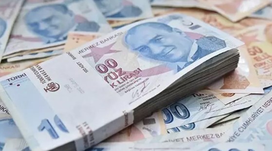 ÖZEL USULSÜZLÜK CEZALARI
Vergi kaçıranlara yönelik özel usulsüzlük cezaları, yeni vergi paketinde önemli bir yer tutuyor. Bu cezalar, 7 bin 500 liradan başlayıp 20 milyon liraya kadar yükselebilecek. Böylelikle, vergi kaçırma girişimlerinin önüne geçilmesi ve kayıt dışı ekonominin minimize edilmesi hedefleniyor.
