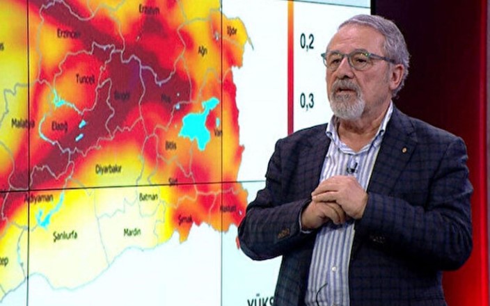 PROF. DR. NACİ GÖRÜR'DEN MARMARA DEPREMİ UYARISI
Depremin ardından Yer Bilimci Prof. Dr. Naci Görür, sosyal medya hesabından dikkat çeken bir açıklama yaptı. Prof. Dr. Görür, bu depremin Kuzey Anadolu Fay Zonu üzerinde gerçekleştiğini ve Marmara Denizi içerisindeki bu fay zonunun devamında büyük bir deprem beklediklerini belirtti.
