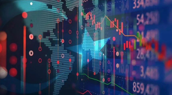 GRİ LİSTEDEN ÇIKIŞ NE ANLAMA GELİYOR?
FATF, Türkiye'yi 2021 yılında kara para aklama ve terörizmin finansmanı ile mücadelede yetersiz bulduğu için gri listeye almıştı. Bugün açıklanan kararla Türkiye, bu listeden çıkarıldı. Hazine ve Maliye Bakanı Mehmet Şimşek'in toplantı sonrası yaptığı "Başardık" açıklaması, Türkiye'nin mali disiplin konusundaki çabalarının karşılık bulduğunu gösteriyor.

