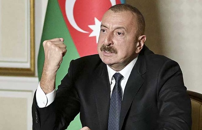 ALİYEV'İN FESİH KARARI VE ERKEN SEÇİM TARİHİ
Azerbaycan Cumhurbaşkanlığı'nın resmi internet sitesinde yayımlanan kararnameye göre, Cumhurbaşkanı İlham Aliyev, Milli Meclis'i feshederek genel seçimlerin tarihini öne çekti. Normalde kasım ayında yapılması planlanan seçimler, 1 Eylül'de gerçekleştirilecek. Bu ani değişiklik, Azerbaycan'da siyasi dengeleri yeniden şekillendirecek gibi görünüyor.
