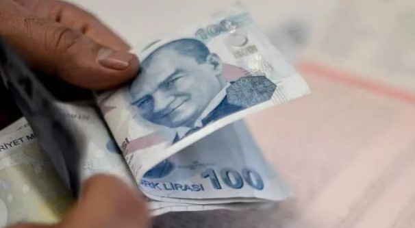 EMEKLİLERE ÜCRETSİZ KYK YURDU
Gençlik ve Spor Bakanlığı'na bağlı Kredi ve Yurtlar Kurumu (KYK) yurtları, 2023-2024 akademik yılının tamamlanmasının ardından Temmuz ayında bir aylığına emeklilere ücretsiz olarak açılacak. Bu uygulama, emeklilerin tatil dönemlerinde konaklama ihtiyaçlarını karşılamalarına yardımcı oluyor.
