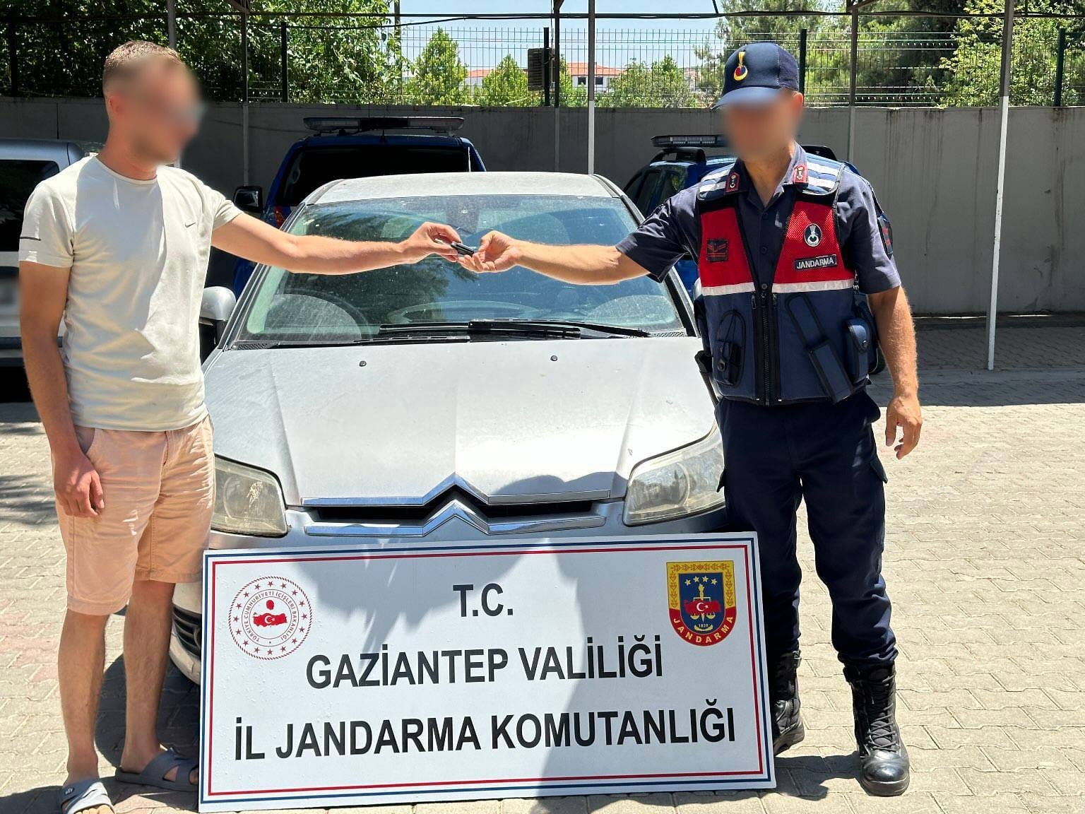 Gaziantep’te Gasp Çetesi Kıskıvrak Yakalandı (1)