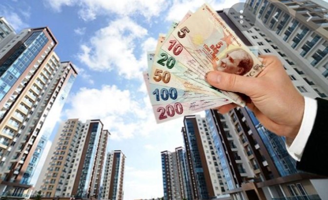 KİRAYI ELDEN ÖDEME DÖNEMİ SONA ERİYOR
Kiralarda bir yeni düzenleme de yeni vergi paketinde yer aldı. Hazine ve Maliye Bakanlığı'nın kayıt dışılıkla mücadele kapsamında düzenlediği vergi paketine göre, meskenlerini kiraya verenlerin bu bedeli elden ödemeleri önlenecek. Eğer kiracı ödemesini elden yapıyorsa ona da özel usulsüzlük cezası kesilecek, ancak kiracı bu durumu idareye bildirirse ceza uygulanmayacak. Bu kural, iş yeri kiralamalarında da geçerli olacak.
