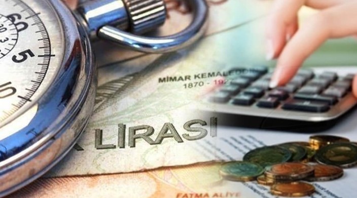 MEMURLAR VE İŞÇİLER İÇİN ÖNEMLİ BİR DÖNEM
Memurlar ve işçiler için bu dönem, ekonomik açıdan önemli değişiklikler getiriyor. Kıdem tazminatı tavan ve taban ücretlerindeki bu güncellemeler, çalışanların haklarını koruma amacı taşıyor. Ancak, enflasyon oranlarının yüksek seyretmesi, bu güncellemelerin yeterliliği konusunda tartışmalara yol açabilir.
