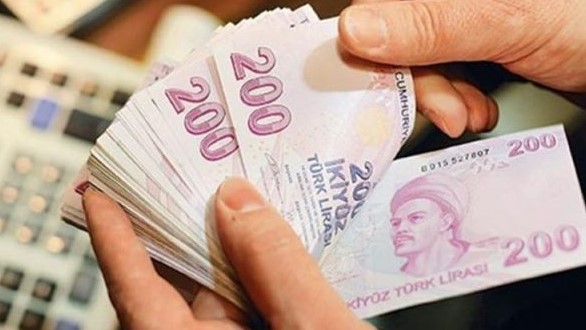 MEMUR EMEKLİ MAAŞLARI TAHMİNİ
2024 yılı için memur emeklisi maaş tahminleri:
Müsteşar 1/1: 53.597 TL - 64.300 TL
Genel Müdür 1/1: 47.438 TL - 56.911 TL
Şube Müdürü (Lisans) 1/4: 18.616 TL - 22.333 TL
Memur (Lisans) 4/1: 14.574 TL - 17.484 TL
Öğretmen 1/4: 22.076 TL - 26.484 TL
Kaymakam 1. Sınıf 1/4: 31.254 TL - 37.495 TL
Başkomiser 1/4: 22.076 TL - 26.484 TL
Polis Memuru 1/4: 22.076 TL - 26.484 TL
Hemşire (Lisans) 1/4: 22.076 TL - 26.484 TL
Mühendis 1/4: 22.104 TL - 26.518 TL
Teknisyen (Lise) 1/4: 15.870 TL - 19.039 TL
Pratisyen Hekim 1/4: 32.626 TL - 39.141 TL
Profesör 1/4: 38.324 TL - 45.977 TL
İmam Hatip: 22.076 TL - 26.484 TL
Avukat 1/4: 22.076 TL - 26.484 TL
