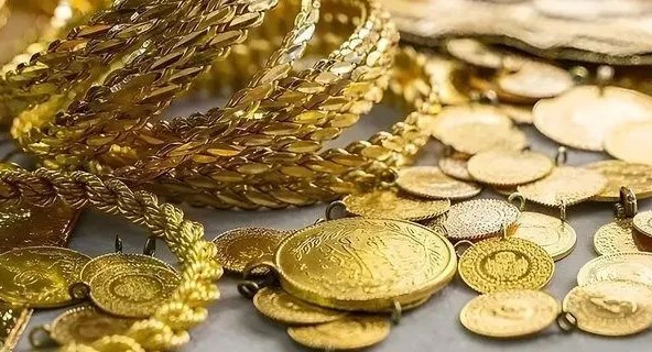 YATIRIMCILAR İÇİN FIRSAT UYARISI
Memiş, altın ve gümüş almayan yatırımcılara fırsat uyarısında bulundu. "Haziran ayında altın ve gümüş alamayan, eline yeni TL ve dolar geçenler için yeni fırsatlar ortaya çıkıyor. Önümüzdeki hafta altın ve gümüş tarafında alım fırsatları olabilir."
