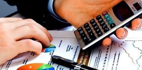 ÖZEL FONLARLA ALACAĞIN DEVRİ
Yeni düzenleme kapsamında, kazanmak için özel olarak kaydedilen dört ayrı fon kuruldu. Verim, bu fonların Anadolu Hayat ve Emeklilik ile Türkiye Hayat ve Emeklilik şirketleri tarafından yönetileceğini ifade etti. Faizli ve faizsiz olmak üzere iki farklı seçenekten oluşan bu fonlar, ödüllü tercihlerine göre. Bu düzenleme, BES kaynaklarının finansmanı, ihtiyaç karşılama ve emeklilik birikimlerini artırmayı hedefliyor.
