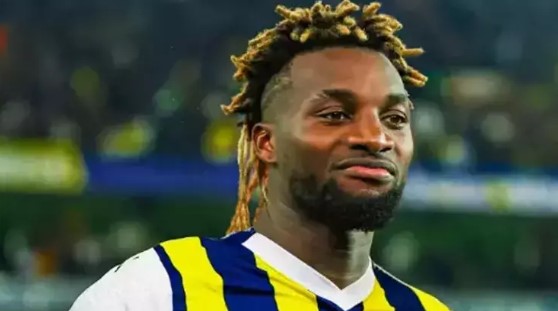 TRANSFERİN RESMİ AÇIKLAMASI BEKLENİYOR
Fenerbahçe'nin Allan Saint-Maximin transferini kısa bir süre içinde resmi olarak açıklaması bekleniyor. Sağlık kontrollerinin tamamlanmasının ardından Fransız futbolcu, yeni takımına katılacak ve tekrar başlayacak. Fenerbahçe taraftarları, Saint-Maximin'in performansını sabırsızlıkla bekliyor.
