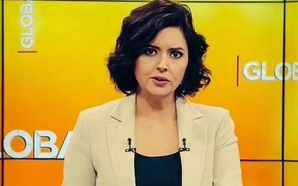 GELECEK PLANLARI
Seda Selek'in Halk TV'den ayrılmasının ardından, yeni projelerine yönelip yönelmeyeceği merak konusu. Medya dünyasında Selek'in tecrübesi ve kazancıyla yeni bir platformda yeniden bir izleyicinin karşısına çıkması bekleniyor. Selek'in hangi projelerinde yer alacaklar ise merakla bekleniyor.
