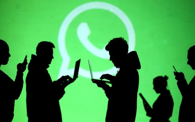 MESAJLAŞMA DENEYİMİNDE YENİ BİR DÖNEM
WhatsApp, gelecekte uygulamanın tüm sohbet mesajlarını otomatik olarak çevirebileceği bir özellik geliştiriyor. Kullanıcılar, bu özelliği aktif hale getirerek tüm sohbet mesajlarının kendi dillerine çevrilmesini sağlayabilecekler. Henüz geliştirme aşamasında olan bu özellik, kullanıcıların diller arası iletişimini daha akıcı hale getirmeyi hedefliyor.
