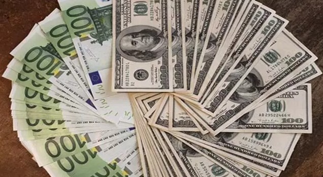 GRAM ALTIN
Gram altın yatırımcılarının, ons altını takip etmeleri gerektiğini vurgulayan Memiş, gram altının da 2 bin 520-2 bin 620 lira aralığında dalgalanmasını bekliyor.
