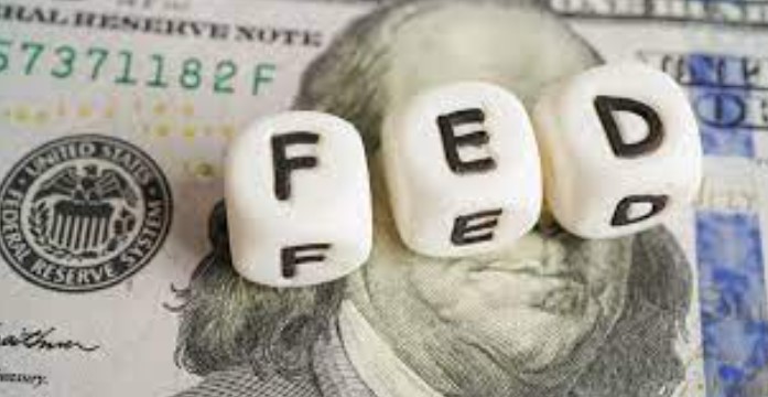 FED'DEN SÜRPRİZ FAİZ ARTIŞI BEKLENTİSİ
Fed, Mart 2022'den bu yana 11 kez faiz artırdı ve faiz oranları 2001'den bu yana en yüksek seviyeye ulaştı. Haziran ayı toplantısında faizleri sabit tutan bankanın, sürpriz bir şekilde 10 baz puanlık bir artış yapabileceği ifade ediliyor. Ancak ING analistlerine göre, Fed bu ayı pas geçecek ve Eylül ayında faiz indirimi için daha net ipuçları sunacak.
