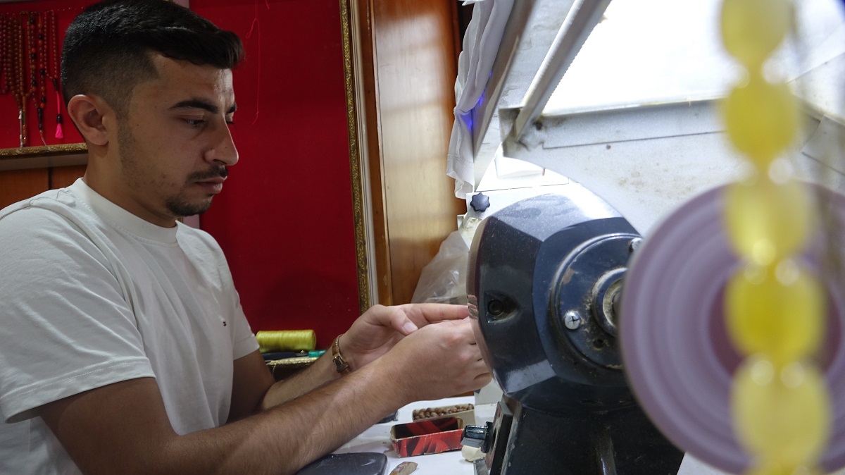 Gaziantep'te Ürettiği Tespihleri Türkiye Ve Dünyaya Satıyor (2)