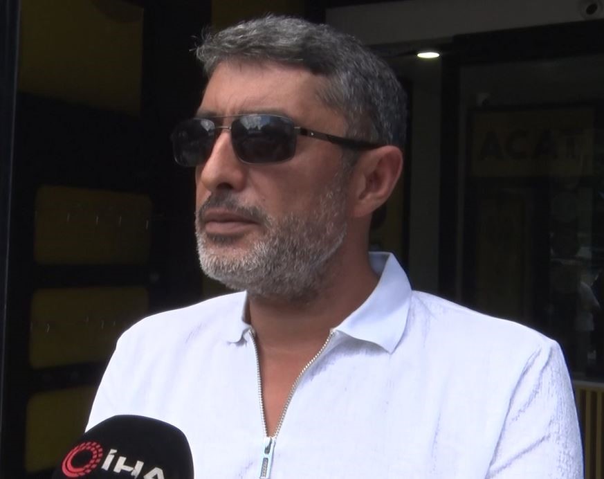İŞLETME SAHİBİNDEN KORKUSUZ AÇIKLAMA
İşletme sahibi Muhlis Acat, yaşanan olayların ardından basına yaptığı açıklamada, kendilerine yapılan haraç taleplerini kesin bir dille reddettiklerini belirtti. Acat, “Biz burada kimseye haraç vermeyiz. İlk kurşunlamadan sonra mesaj atıp arıyorlar, ‘siz bize para vereceksiniz’ diyorlar. Biz de onlara para falan vermeyiz dedik. Bin 400 kilometre yol gelmişiz İstanbul’a haraç vermeye gelmedik, ekmek kazanmaya geldik. Biz burada kimseye beş kuruş para yedirmeyiz” dedi.
