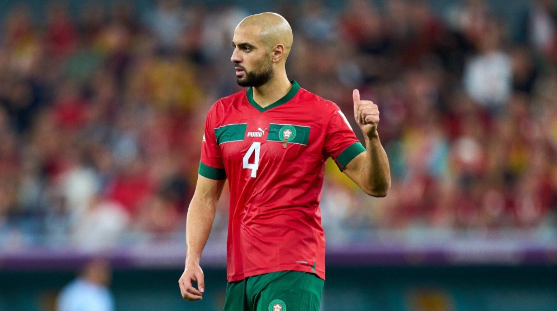 FENERBAHÇE'DEN RESMİ AÇIKLAMA
Fenerbahçe Kulübü, bu önemli transfer gelişmesiyle ilgili şu açıklamayı yaptı: "Kulübümüz, ACF Fiorentina forması giyen Sofyan Amrabat’ın geçici transferi konusunda kulübü ve oyuncuyla prensip anlaşmasına varmıştır. Sofyan Amrabat sağlık kontrolleri ve ileri transfer görüşmeleri için bugün İstanbul’a gelecektir." Bu açıklama, taraftarlar arasında büyük bir heyecan yaratırken, Amrabat’ın Fenerbahçe’ye katılmasının takıma katacağı katkı merakla bekleniyor.
