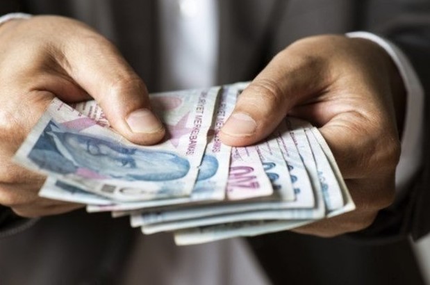 Buna ek olarak, emeklilere 15.000 TL’ye varan nakit promosyonun yanı sıra, CardFinans Emekli kredi kartından yıllık 1.200 TL indirim fırsatı da sunuluyor. Böylece, toplamda 16.200 TL’ye varan ödeme imkanı sağlanıyor.
