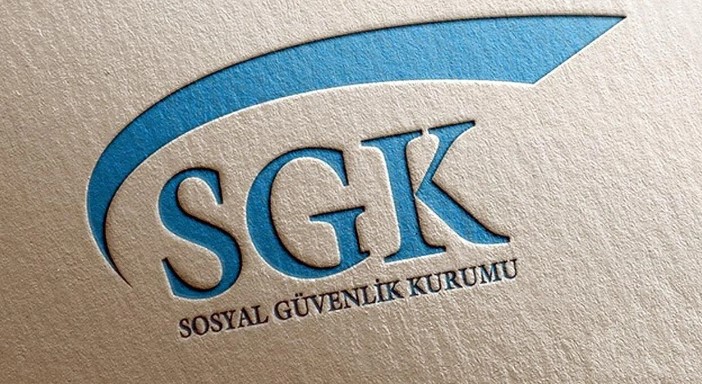 SAĞLIK HİZMETLERİNE KOLAY ERİŞİM
SGK'nın yeni düzenlemesiyle, emekliler ve bir yakınları kaplıca hizmetlerinden ücretsiz olarak faydalanabilecek. Bu destek programı, sağlık hizmetlerine erişimi kolaylaştırarak emeklilerin yaşam kalitesini artırmayı amaçlıyor. Kaplıca tedavisinin ücretsiz olabilmesi için belirli şartların ve belgelerin yerine getirilmesi gerekiyor.
