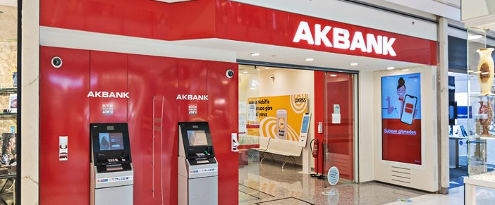 AKBANK'IN MÜŞTERİLERİNE SUNDUĞU DESTEK
Akbank, müşteri memnuniyetini her zaman ön planda tutarak, ihtiyaç kredisi kampanyasıyla müşterilerine önemli bir destek sunuyor. Banka, sunduğu kredi seçenekleriyle müşterilerinin finansal ihtiyaçlarını karşılamalarına yardımcı oluyor ve ekonomik zorlukların üstesinden gelmelerine katkı sağlıyor. Akbank'ın 3 ay ertelemeli ihtiyaç kredisi kampanyası, bu doğrultuda önemli bir adım olarak dikkat çekiyor.
