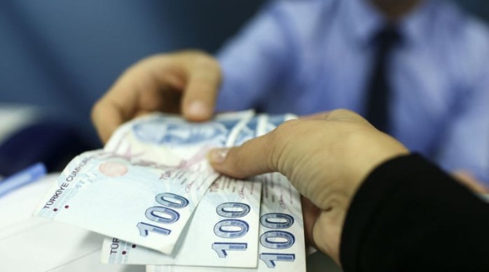 İHTİYAÇ KREDİSİ ÇEKMENİN AVANTAJLARI
İhtiyaç kredileri, bireylerin ani ve büyük harcamalarını karşılamada önemli bir rol oynar. Eğitim masrafları, ev tadilatları, sağlık harcamaları gibi büyük maliyetler, ihtiyaç kredileri ile kolaylıkla finanse edilebilir. İş Bankası'nın sunduğu bu yeni kampanya, müşterilere uygun faiz oranları ve esnek vade seçenekleri ile bütçelerini zorlamadan finansal ihtiyaçlarını karşılamalarına olanak tanıyor.
