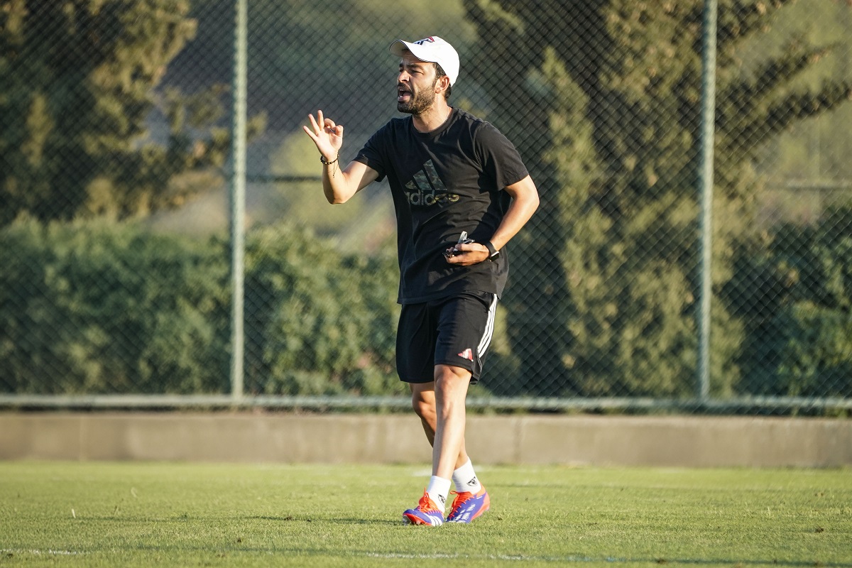 GAZİANTEP FK SELÇUK İNAN’A EMANET
Gaziantep FK geçtiğimiz sezon anlaşılan Selçuk İnan ile yollarına devam edecek. Bu doğrultuda Galatasaray’da Okan Buruk, Trabzonspor’da Abdullah Avcı, Başakşehir’de Çağdaş Atan, Çaykur Rizespor’da İlhan Palut, Kayserispor’da Burak Yılmaz, Alanyaspor’da Fatih Tekke, Kasımpaşa’da Sami Uğurlu, Konyaspor’da Ali Çamdalı, Sivasspor’da Bülent Uygun, Hatayspor’da Özhan Pulat, Gaziantep FK’da Selçuk İnan görevlerine geçen sezon kaldıkları yerden devam edecek. Süper Lig’in yeni ekiplerinden Eyüpspor’da Arda Turan ve Bodrum FK’da ise İsmet Taşdemir, Süper Lig’de takımlarının başında olacak.
