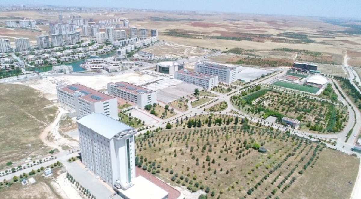 Gi̇btü (3)