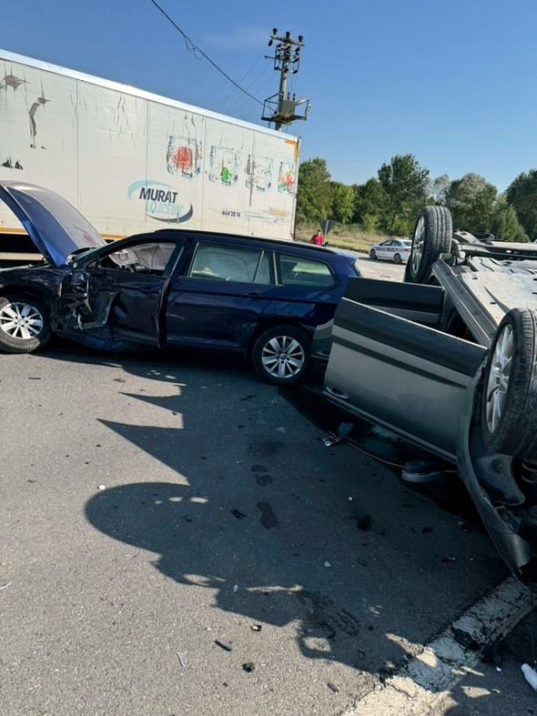 Otomobil İle Çarpışan Cip Takla Attı: Yaralılar Var