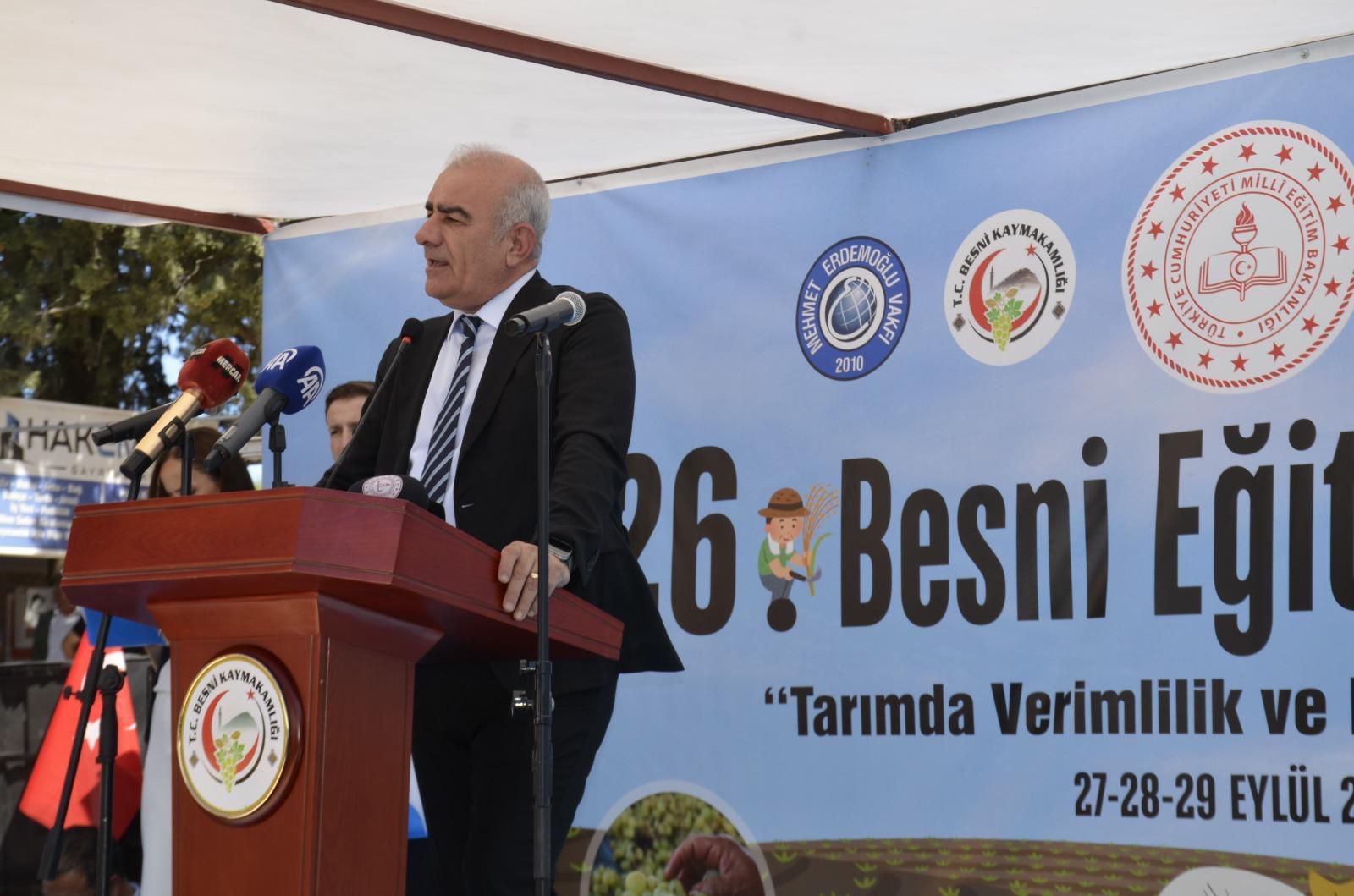 Dünyanın ilk ve tek “Eğitim Bayramı"