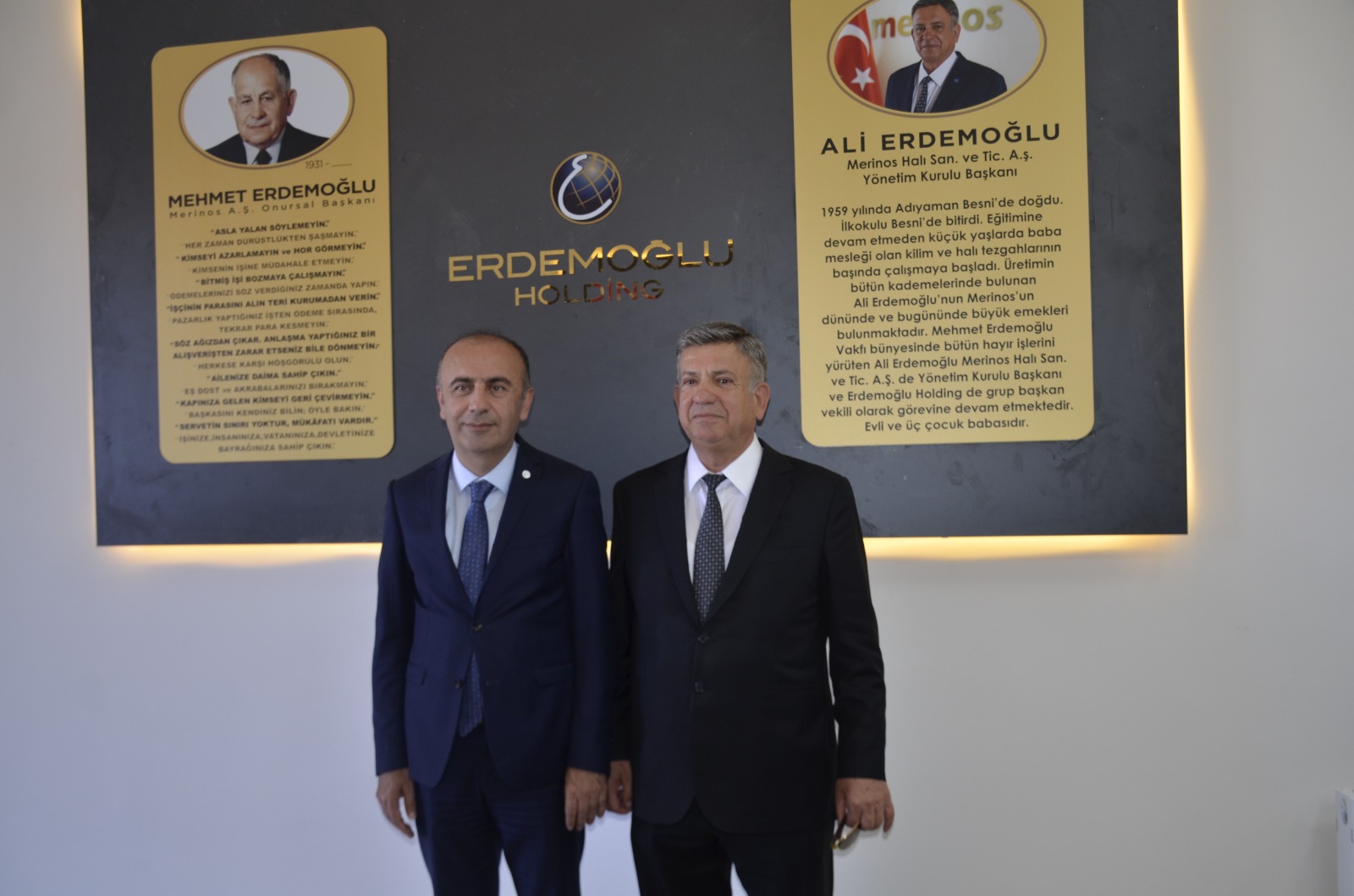 Ama bunu gerçekleştirirken, bunu yaparken temel gayemiz bu ülkeyi, bu milleti ecdadının hak ettiği dünyadaki o hakimnoktaya yerleştirebilmek ve yine ecdadından gelen geleneği, inancıyla birlikte dünyada adaleti tesis eden bir uluslararası hak ettiği yeri bu millete verebilmektir. Toplumda peki, bunu gerçekleştirmek için nasıl bir nesil yetiştirmeliyiz? Bunu gerçekleştirebilmek için geçmişinden, mazisinden, alışkanlıklarından, geleneğinden, töresinden ve inancından ilham alıp, bunları muhafaza edip, bunları geleceğe taşıyabilen bir nesil yetiştirmeliyiz.