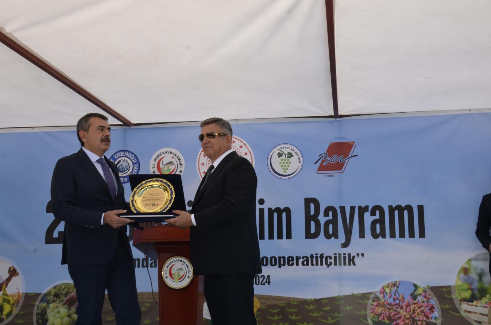 Dünyanın ilk ve tek “Eğitim Bayramı"