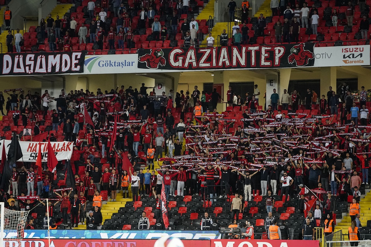 Gaziantep Fk Taraftar (2)