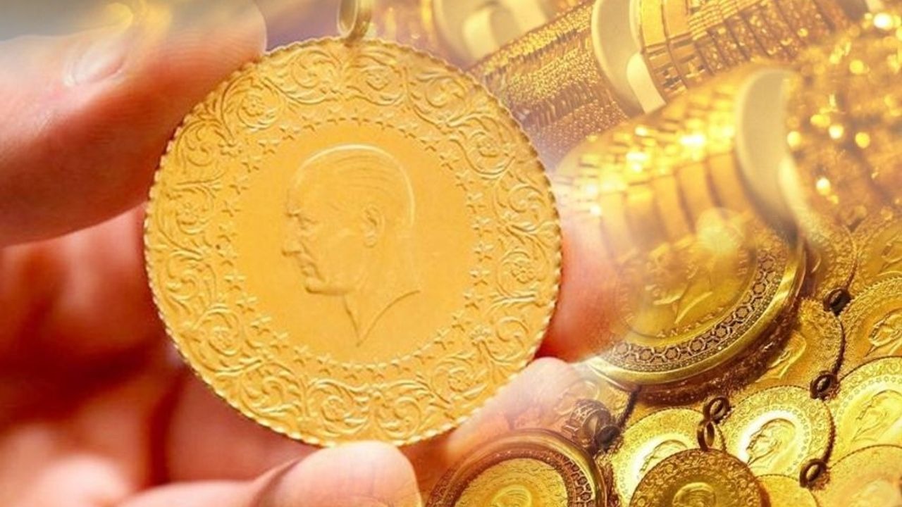 BORSA YÖNÜNÜ AŞAĞIYA ÇEVİREBİLİR
Borsa İstanbul için de değerlendirmelerde bulunan Baydar, orta vadede borsada aşağı yönlü sinyallerin olduğunu belirtti. Şu anki önemli destek seviyesinin 8796 puan olduğunu söyleyen Baydar, endeksin bu seviyeye kadar düşebileceğini kaydetti. Ancak yukarı yönlü bir hareketin görülebilmesi için endeksin yeniden 9867 puan seviyelerine çıkması gerektiğini ifade etti. Jeopolitik risklerin etkisiyle borsada şu an için aşağı yönlü bir yapı olduğunu belirten Baydar, endeksin 8796 puana kadar düşme ihtimalinin yüksek olduğunu söyledi.
