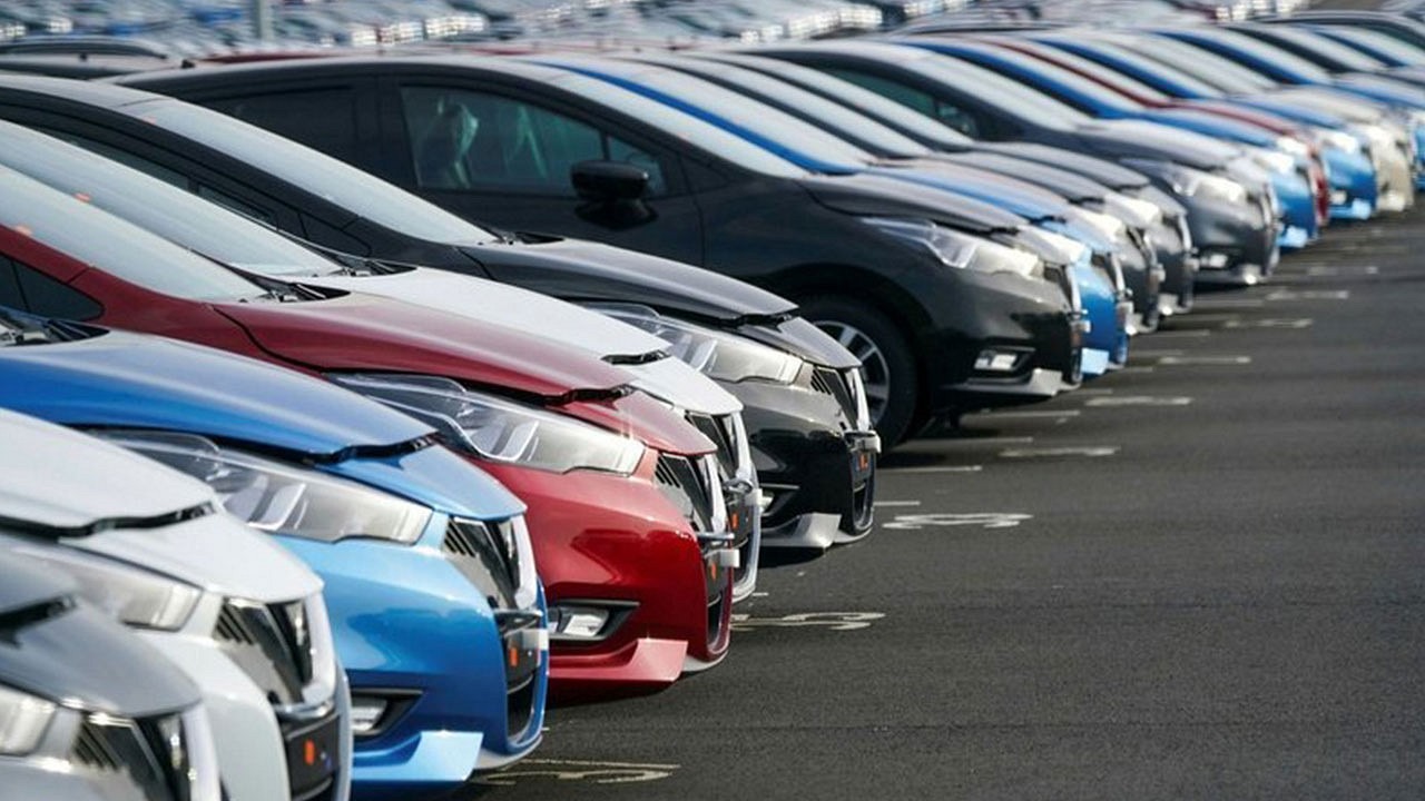 2023 yılı itibarıyla otomotiv ana sanayi ihracatının 19,4 milyar dolara ulaştığını belirten Gürcan, yan sanayi dahil toplam ihracat rakamlarının ise 35 milyar doları aştığını ifade etti. Otomotiv sektörü, 2024 yılının ocak-eylül döneminde yüzde 5,3'lük bir büyüme ile 26,9 milyar dolarlık ihracat gerçekleştirdi. Bu rakamlar, sektördeki tarihi rekorlardan biri olarak kaydedildi.