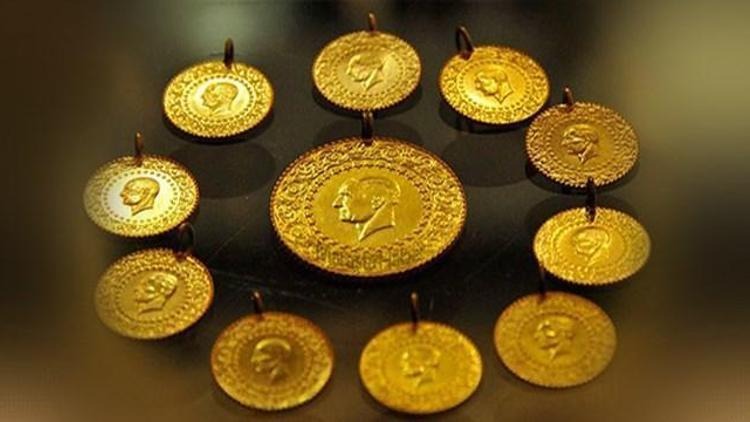 BELİRSİZLİKLER SONA ERDİĞİNDE ALTIN GERİLEYECEK
Şu an için altın piyasasında belirsizlikler devam ediyor ve bu durum, fiyatların yükselmesine yol açıyor. Yatırımcılar, küresel ekonomideki gelişmeleri ve merkez bankalarının kararlarını yakından takip etmeye devam etmeli. Ancak belirsizliklerin sona erdiği noktada altın fiyatlarının gerilemeye başlayacağını unutmamak gerekiyor. Altının portföylerdeki vazgeçilmez rolü şimdilik devam etse de, ilerleyen dönemlerde fiyatların yavaş yavaş düşmesi muhtemel. Yatırımcıların bu süreçte dikkatli olması ve gelişmeleri yakından takip etmesi önem taşıyor.
