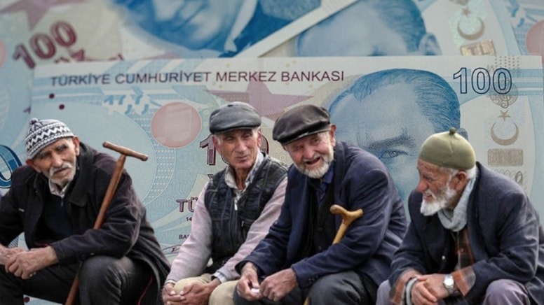 ENFLASYON RAKAMLARI AÇIKLANDI: ZAM BEKLENTİLERİ YÜKSEK
Temmuz, Ağustos ve Eylül aylarına ilişkin açıklanan enflasyon verilerine göre üç aylık enflasyon oranı yüzde 8,92 olarak hesaplandı. Bu rakam, emekli maaş zamlarına ilişkin ilk göstergeleri sunarken, yılın kalan son üç ayında da enflasyon artışlarının yaşanması bekleniyor. Özellikle Ekim, Kasım ve Aralık aylarına dair enflasyon oranlarının da eklenmesiyle, emeklilere yapılacak zammın daha da yükselmesi öngörülüyor. Sosyal Güvenlik Müşaviri Emin Yılmaz, emekliler için 2025 yılı Ocak ayında yapılacak maaş zammına dair tahminlerini açıklayarak emeklilerin alacağı enflasyon farkının farklı senaryolara göre nasıl değişebileceğine dikkat çekti.
