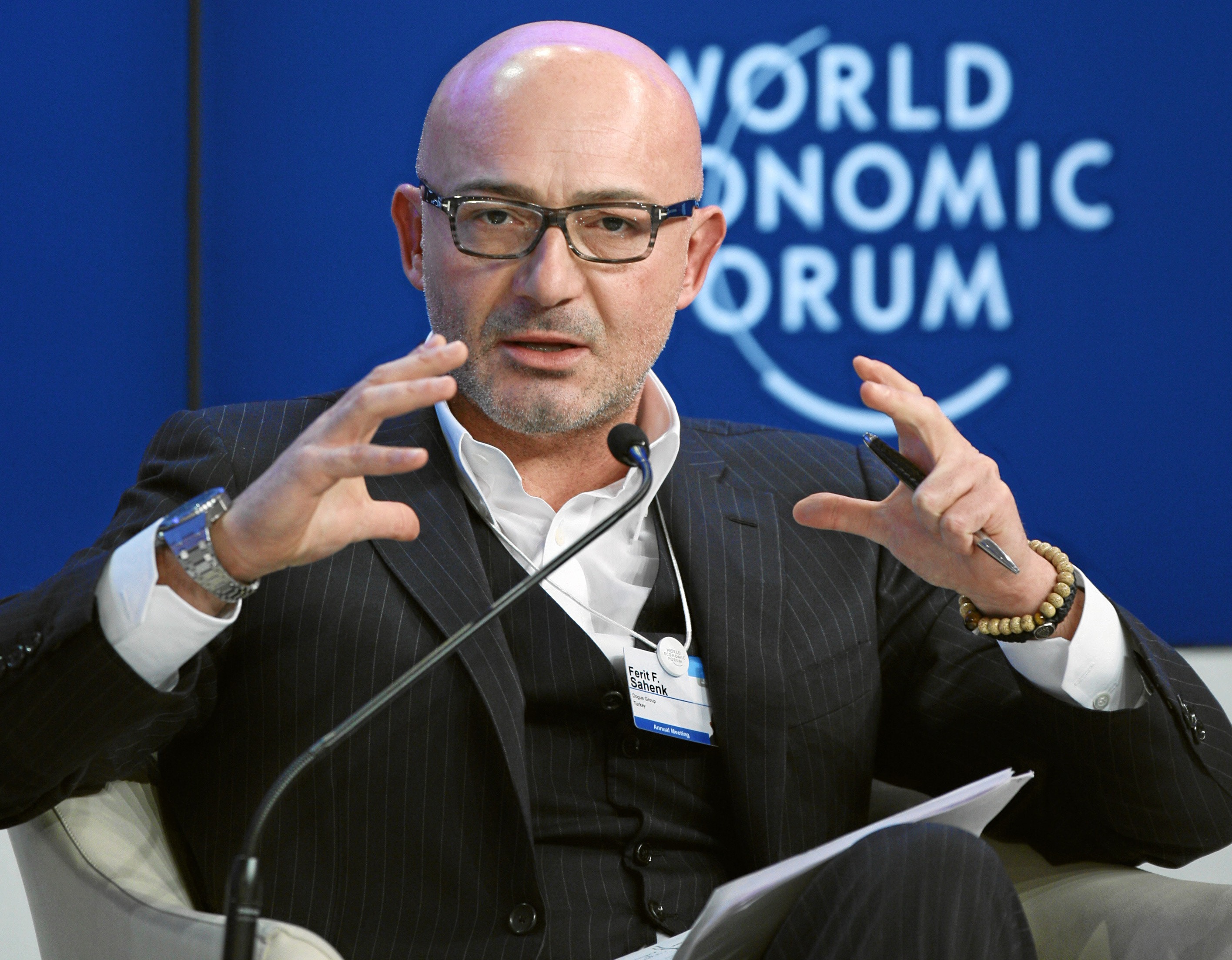 - Ferit Şahenk (2.2 milyar dolar)