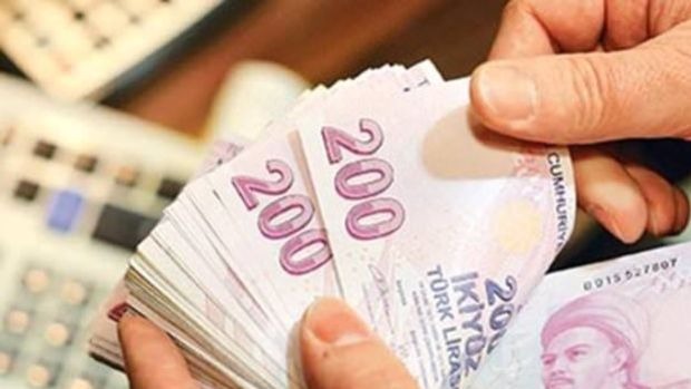 2024 yılı enflasyon hedefini %38 olarak belirleyen Merkez Bankası, üst bant tahminini %42 olarak duyurmuştu. Ancak, ekonomistlere göre Eylül ayında beklentilerin üzerinde çıkan enflasyon oranı, yıl sonu hedeflerinin üzerine çıkabileceğine işaret ediyor. Bu durumda yıl sonu enflasyon oranının %44,11 seviyesine ulaşması mümkün görünüyor.